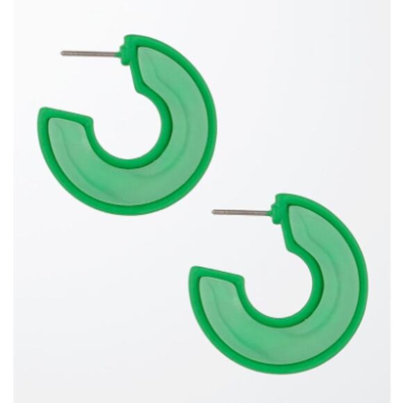 NEW ETTIKA REVOLVE 18K Gold Plated Green Daydreamin' Resin Hoop Earrings - Picture 1 of 3